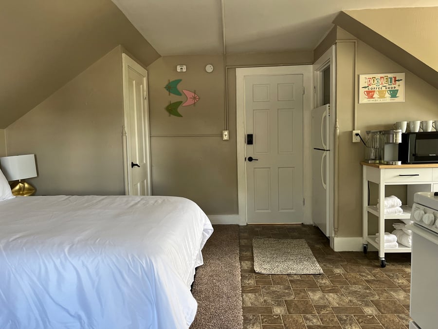 Furnished Finder property 746302_4 photo 8