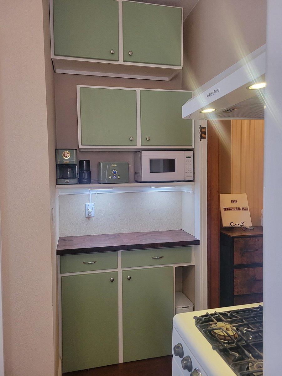 Furnished Finder property 746425_1 photo 8