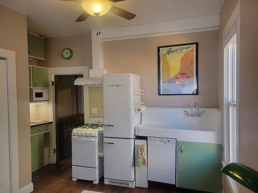 Furnished Finder property 746425_1 photo 1