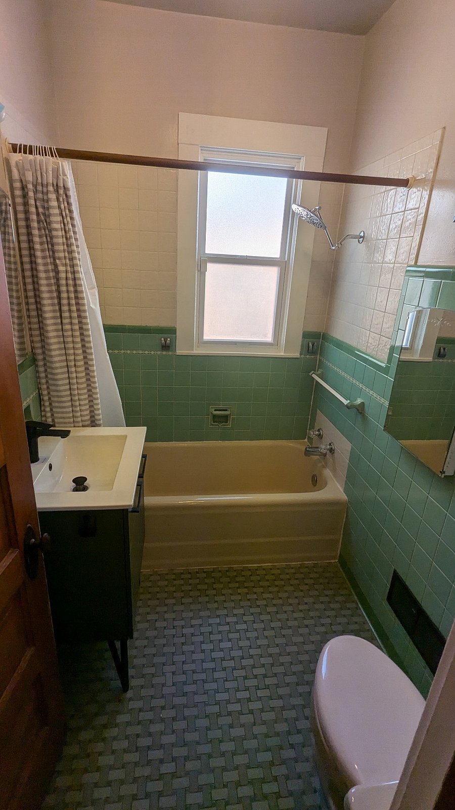 Furnished Finder property 746425_1 photo 14