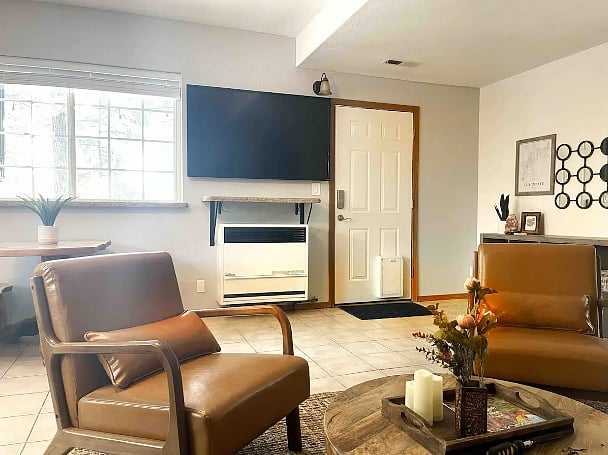 Furnished Finder property 746444_1 photo 3