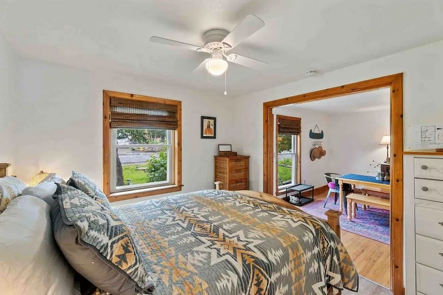 Downstairs Bedroom - Queen Bed