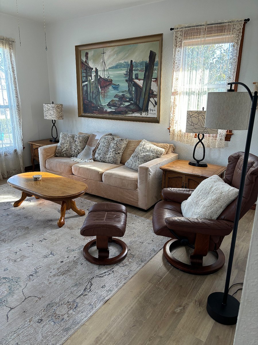 Furnished Finder property 746480_5 photo 3
