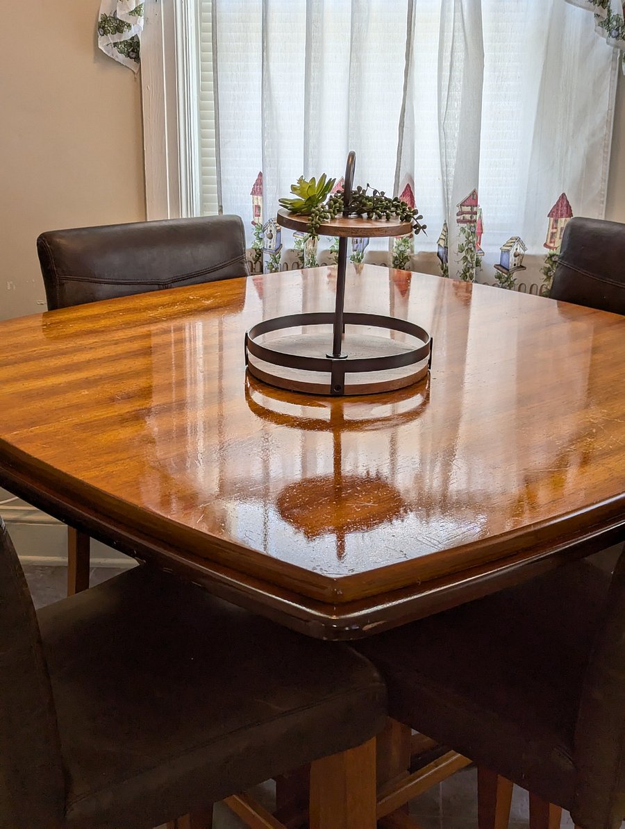 Kitchen table