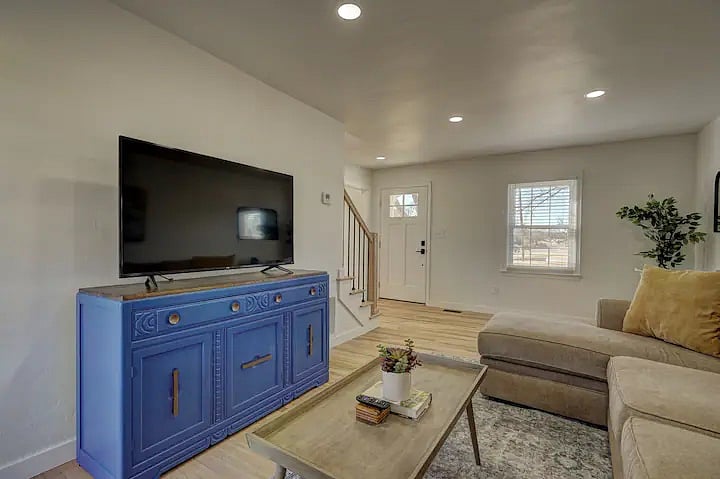 Furnished Finder property 746672_1 photo 3