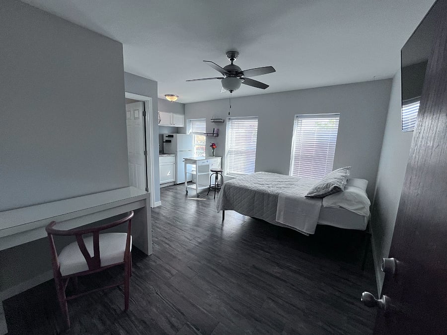Furnished Finder property 746704_1 photo 1