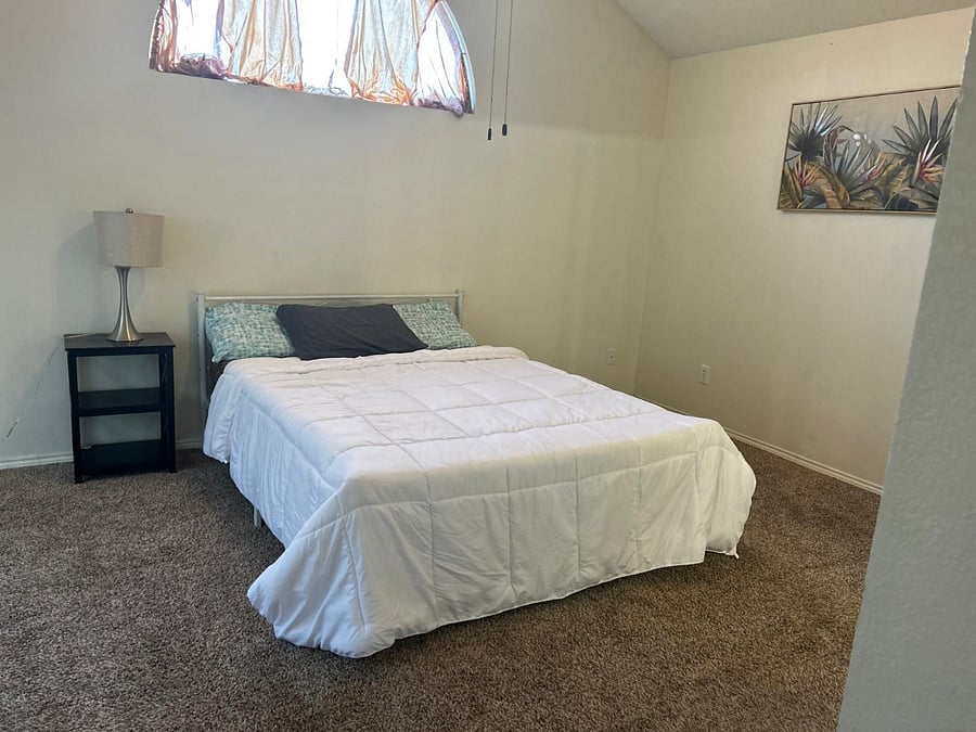 Furnished Finder property 746706_1 photo 2