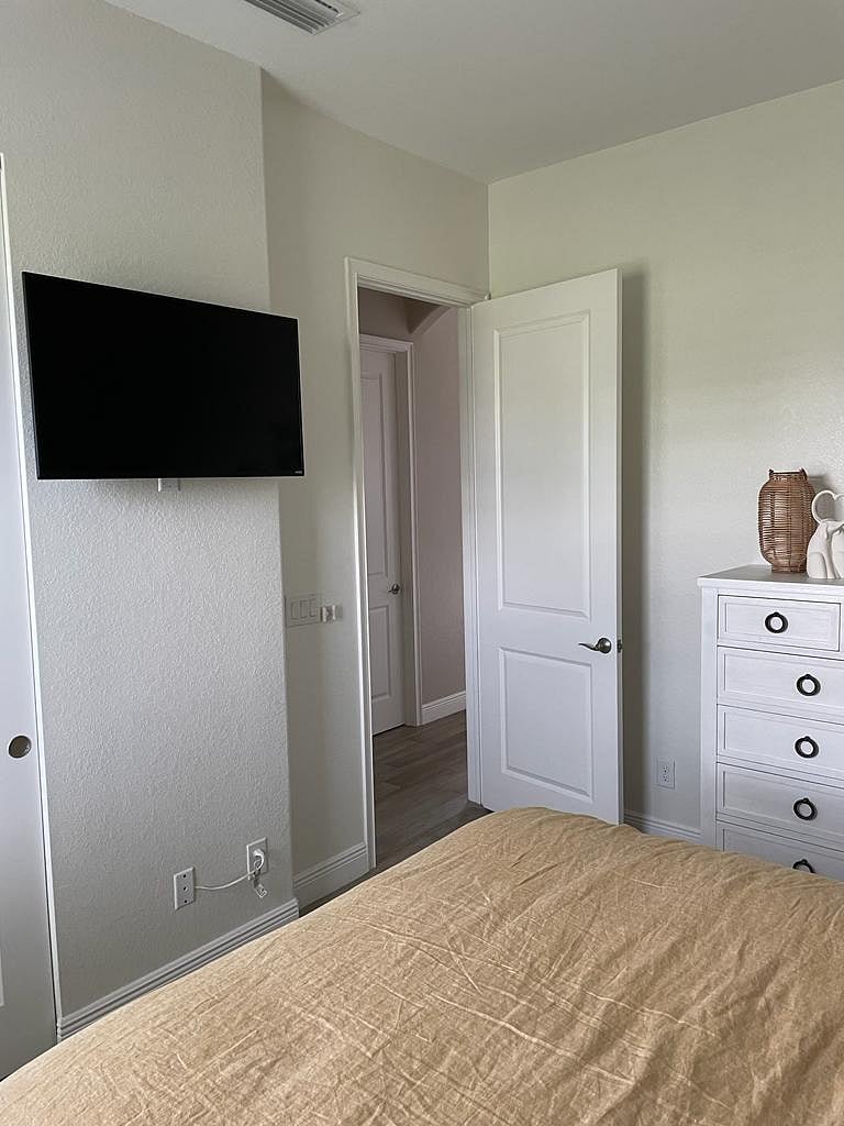 Furnished Finder property 746718_1 photo 23