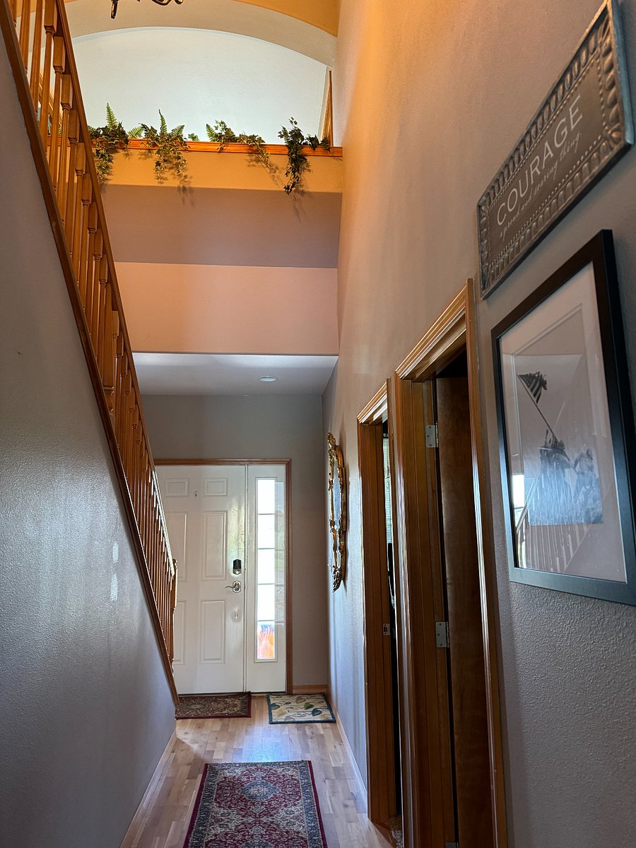Entry Hallway