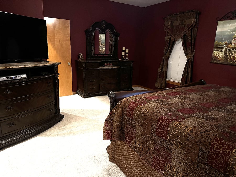 Bedroom #1 (Red) 