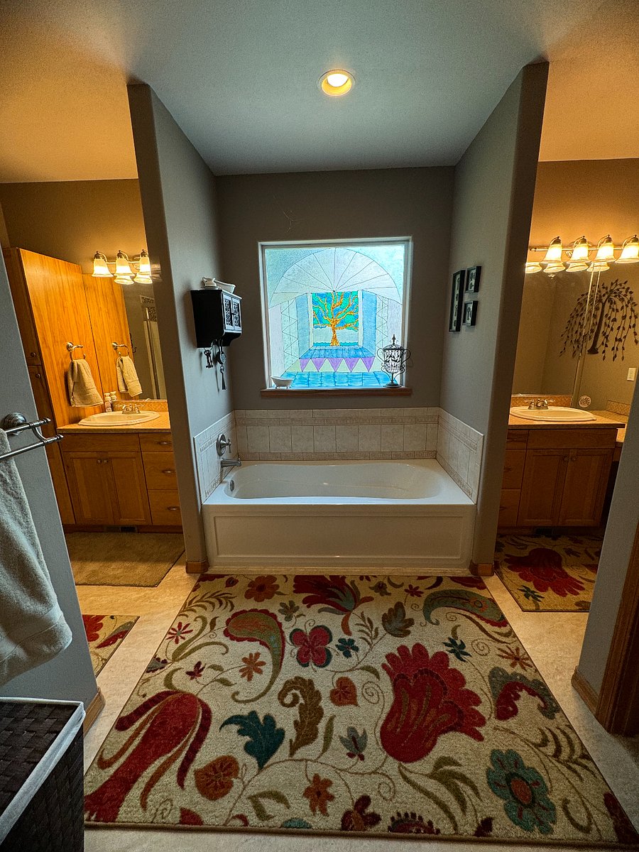 Bathroom #1 in Bedroom #1 (Red)