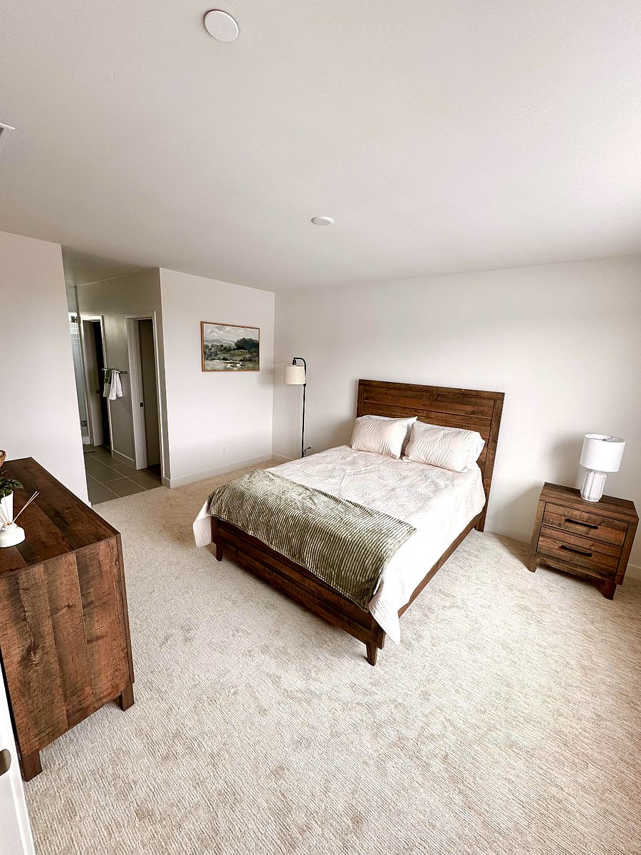 Furnished Finder property 746771_1 photo 11