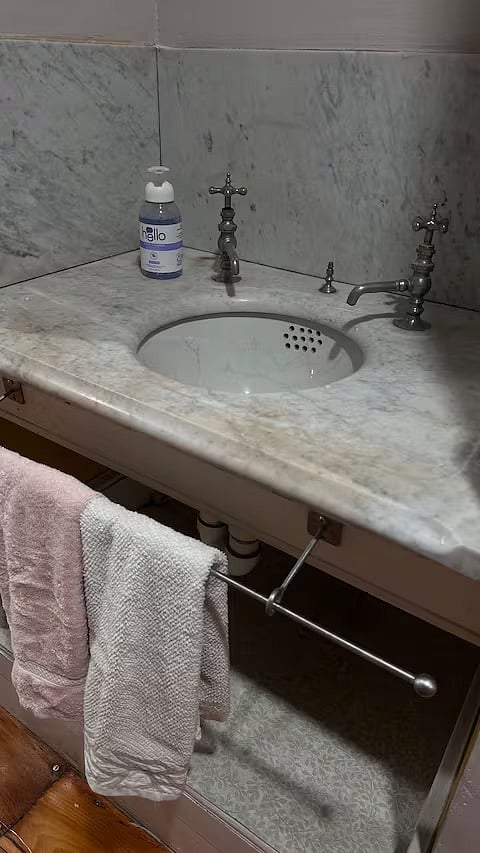 3rd Floor 1/2 Bath