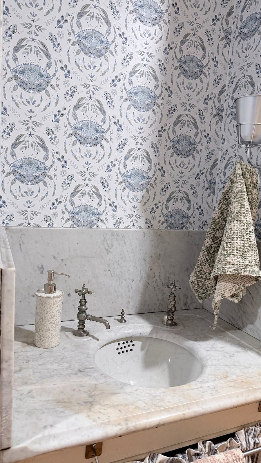 1/2 Bath