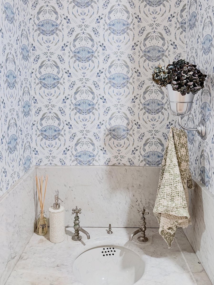 1/2 Bath