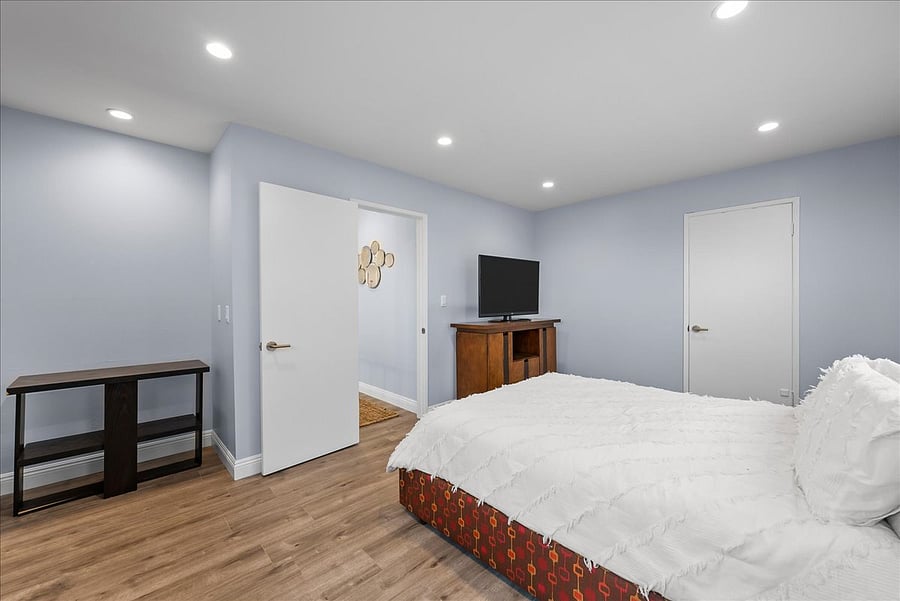 Furnished Finder property 747036_1 photo 25