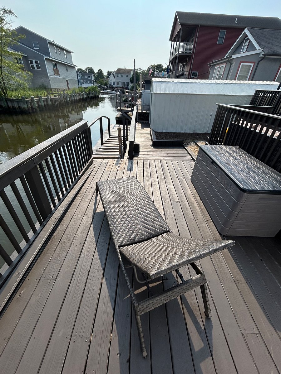 LowerWaterfront Deck