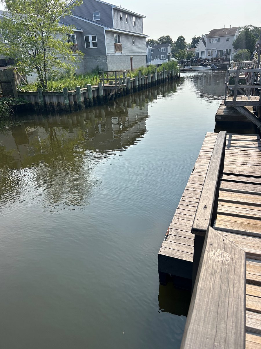 Waterfront, Dock