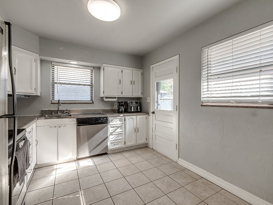 Furnished Finder property 747226_1 photo 24