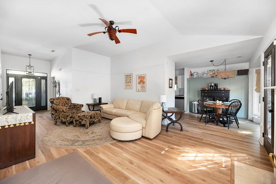 Furnished Finder property 747263_1 photo 25