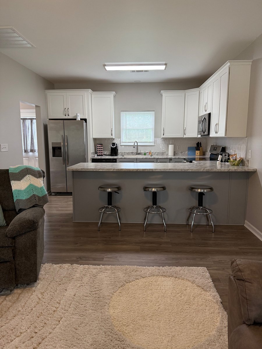 Furnished Finder property 747267_2 photo 1
