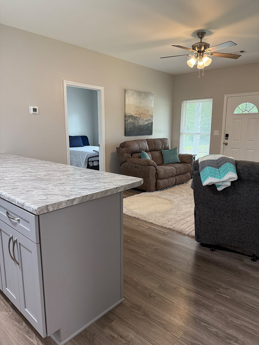 Furnished Finder property 747267_2 photo 3