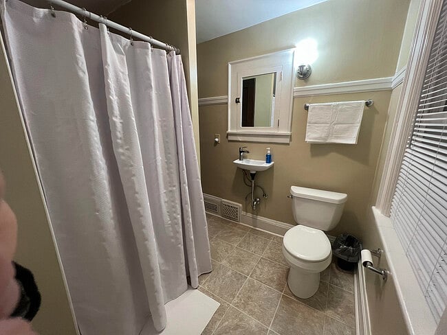Furnished Finder property 747282_1 photo 3