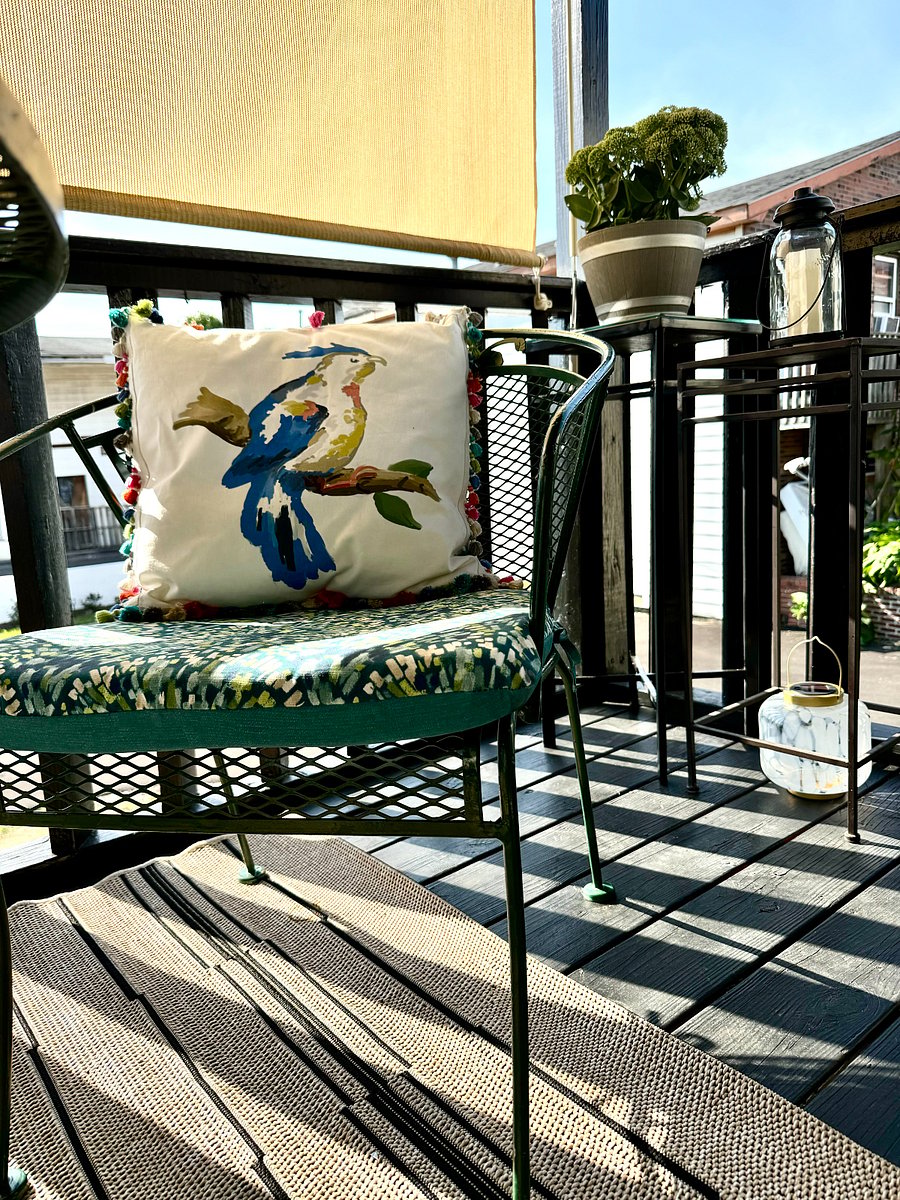 Covered / shaded back deck