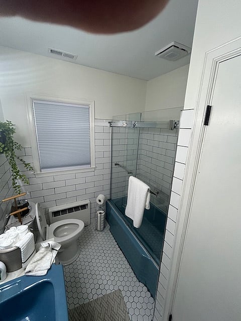 Full bathroom