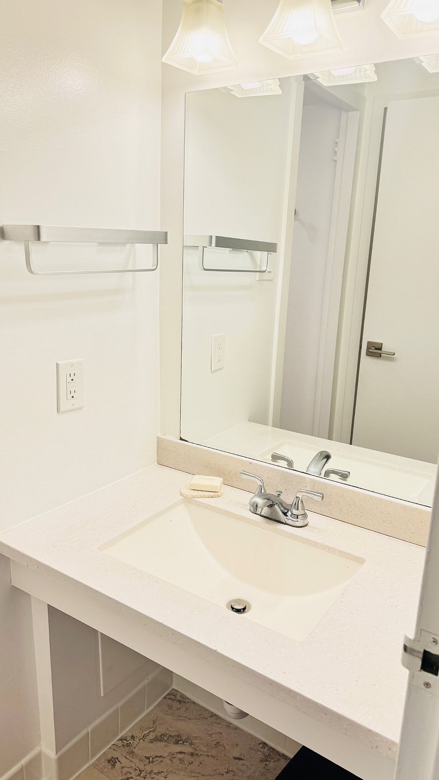Furnished Finder property 747416_1 photo 6
