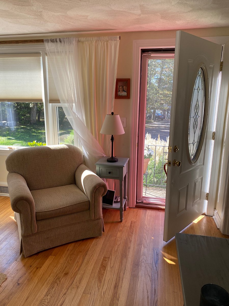 First floor living room with access to front yard 