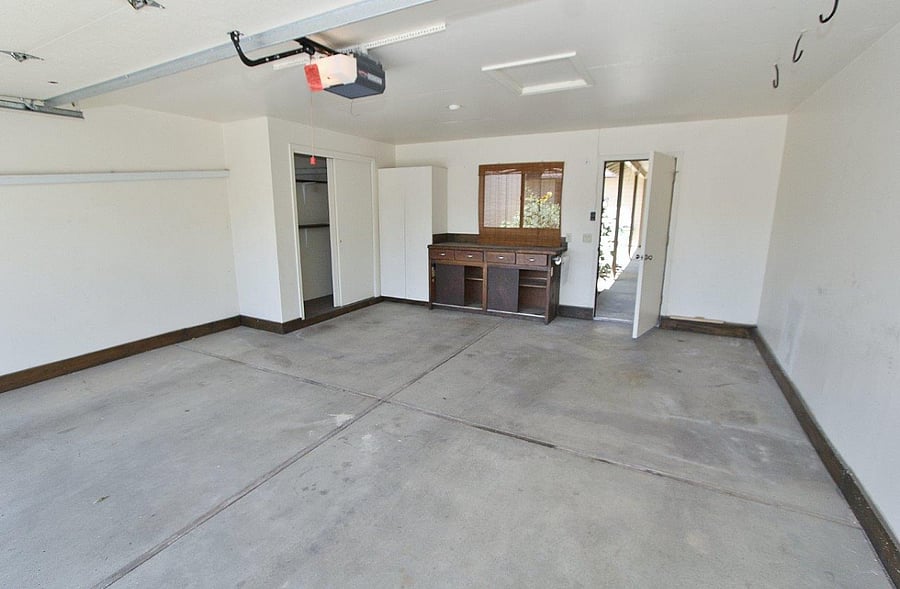 Garage/storage area
