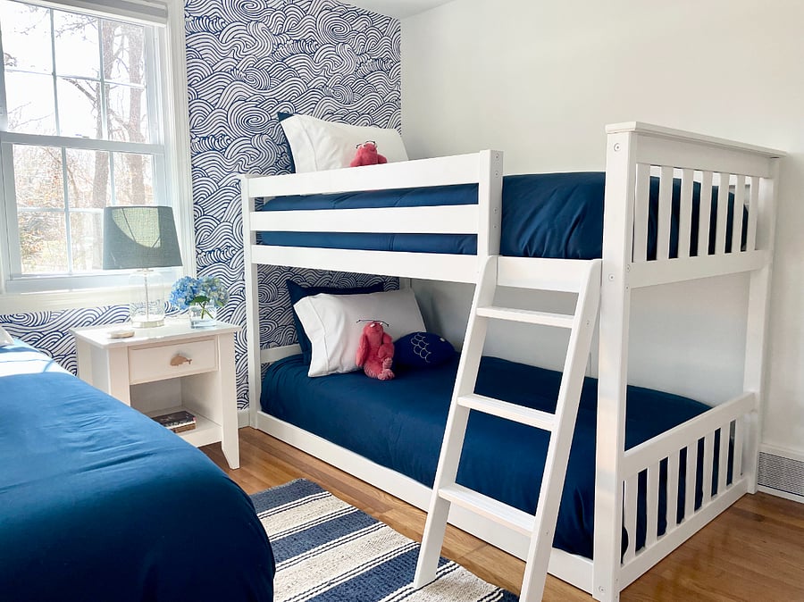 Twin bunk beds