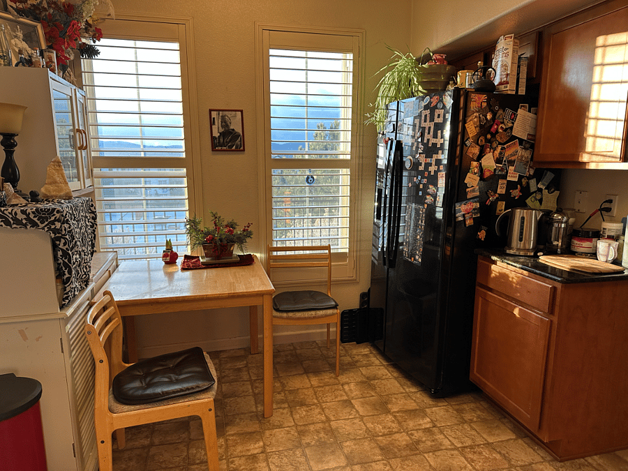 Shared kitchen. Shelves in fridge, freezer, and cupboards are designated for you.