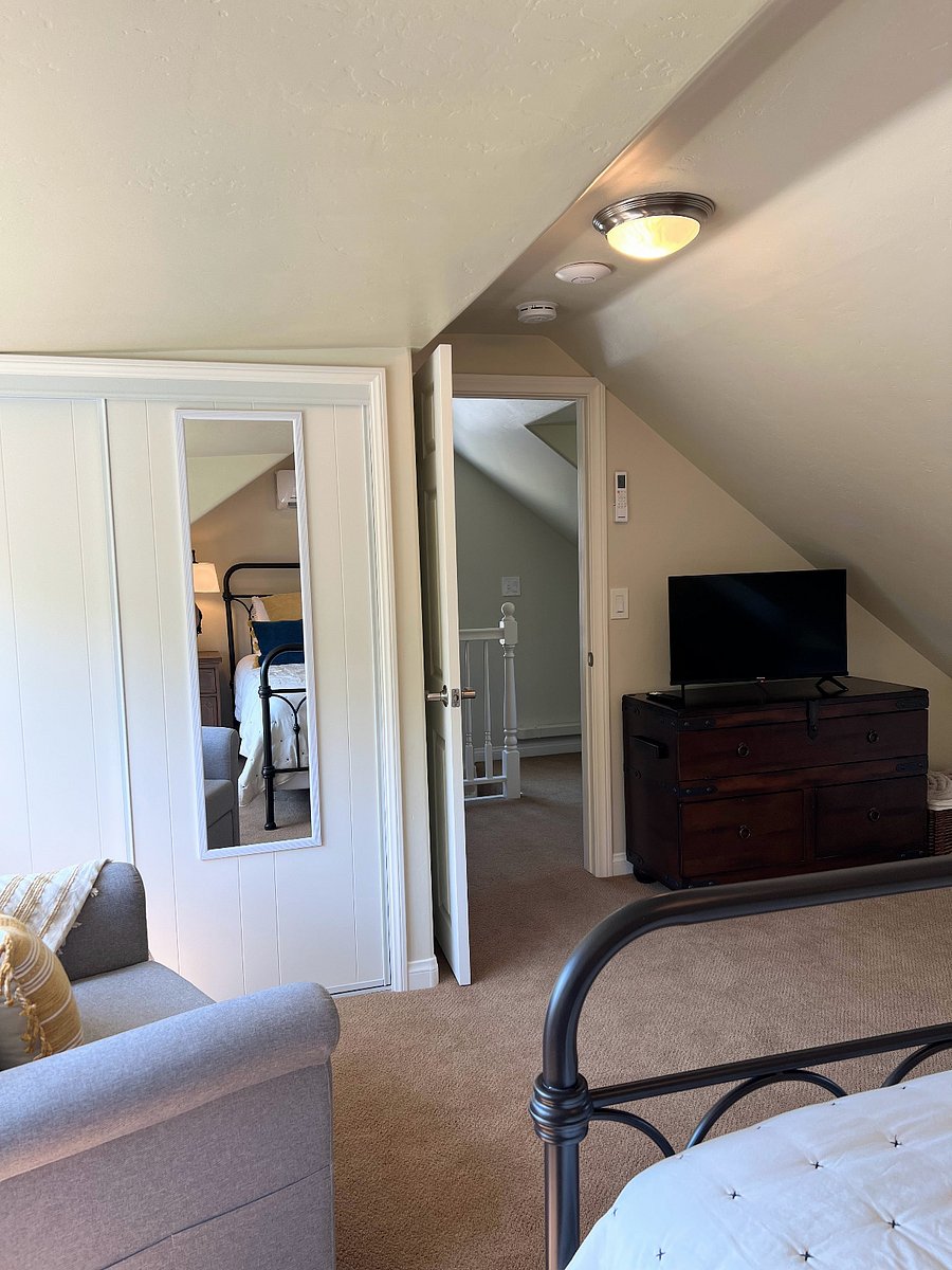 Small Smart TV, Mirror on Closet Door