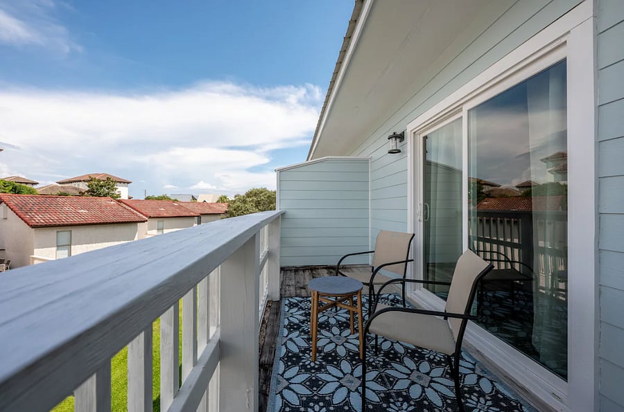 Balcony off of primary bedroom