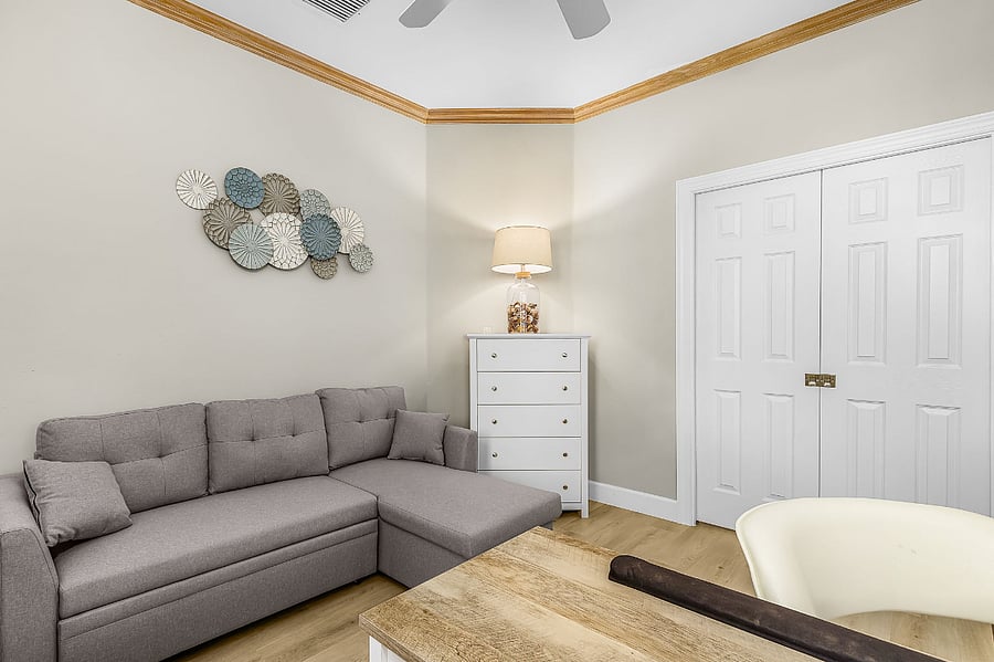 office or third bedroom with fold out double bed