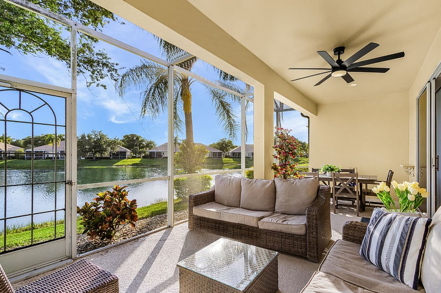 Lania with outdoor fan