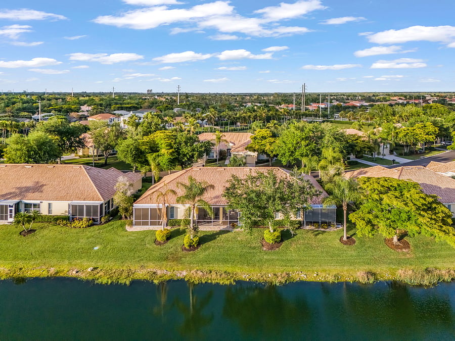 rear aerial showing lanai