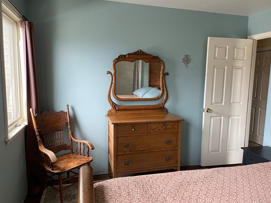 Oak chest of drawers and side chair