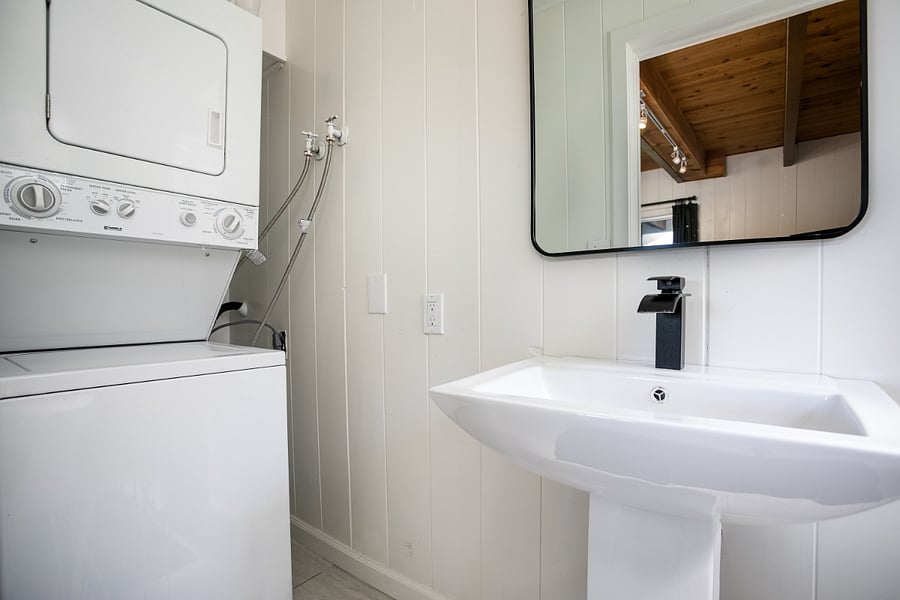 Complete with stackable washer/dryer