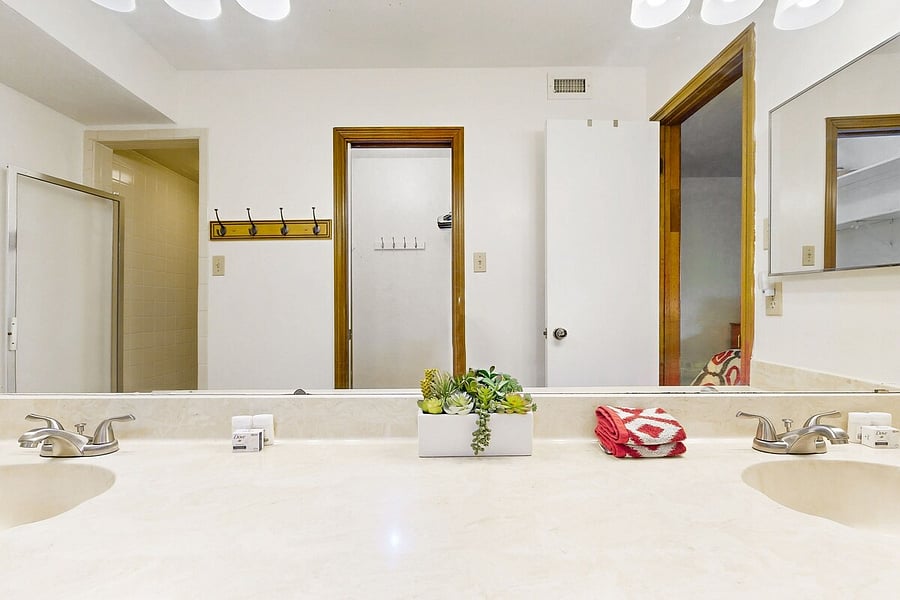 Furnished Finder property 748103_1 photo 15