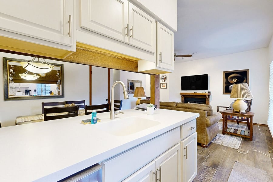 Furnished Finder property 748103_1 photo 11