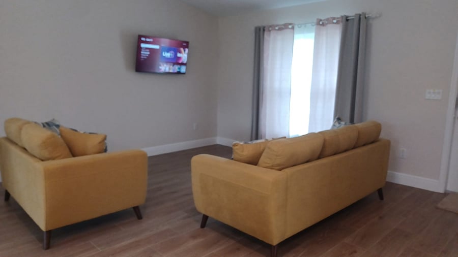 Furnished Finder property 748132_1 photo 4