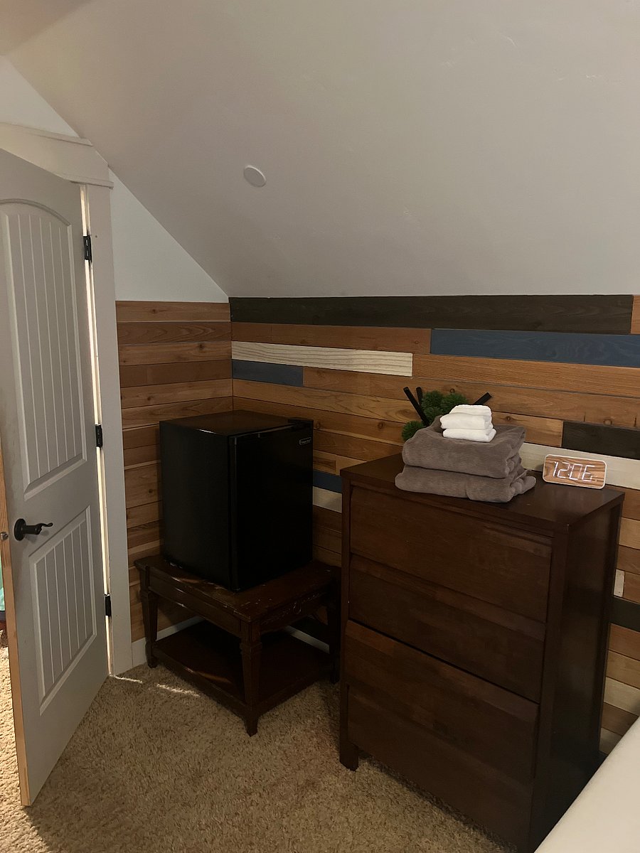 Furnished Finder property 748147_1 photo 4
