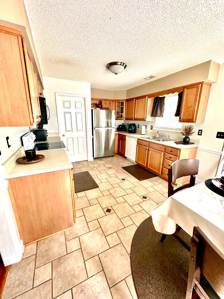 Furnished Finder property 748202_1 photo 11