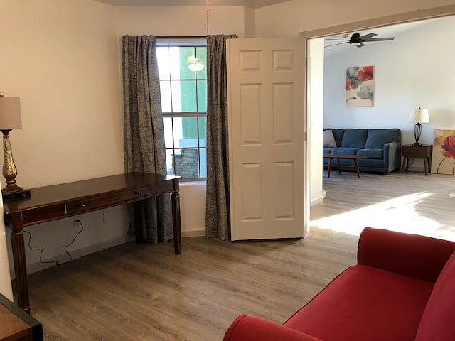Office/Guest Bedroom with Twin Pull-out Bed