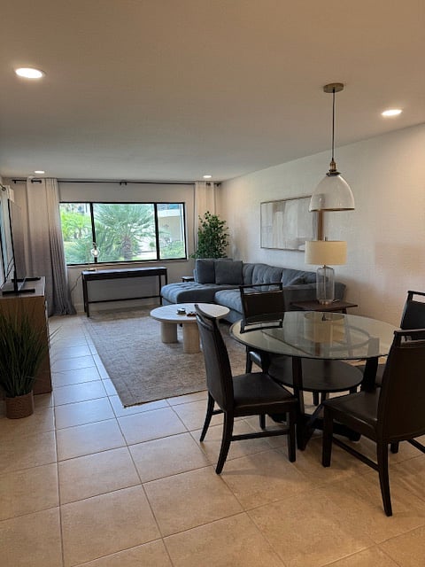 Furnished Finder property 748213_1 photo 3