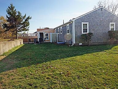Back/side yard