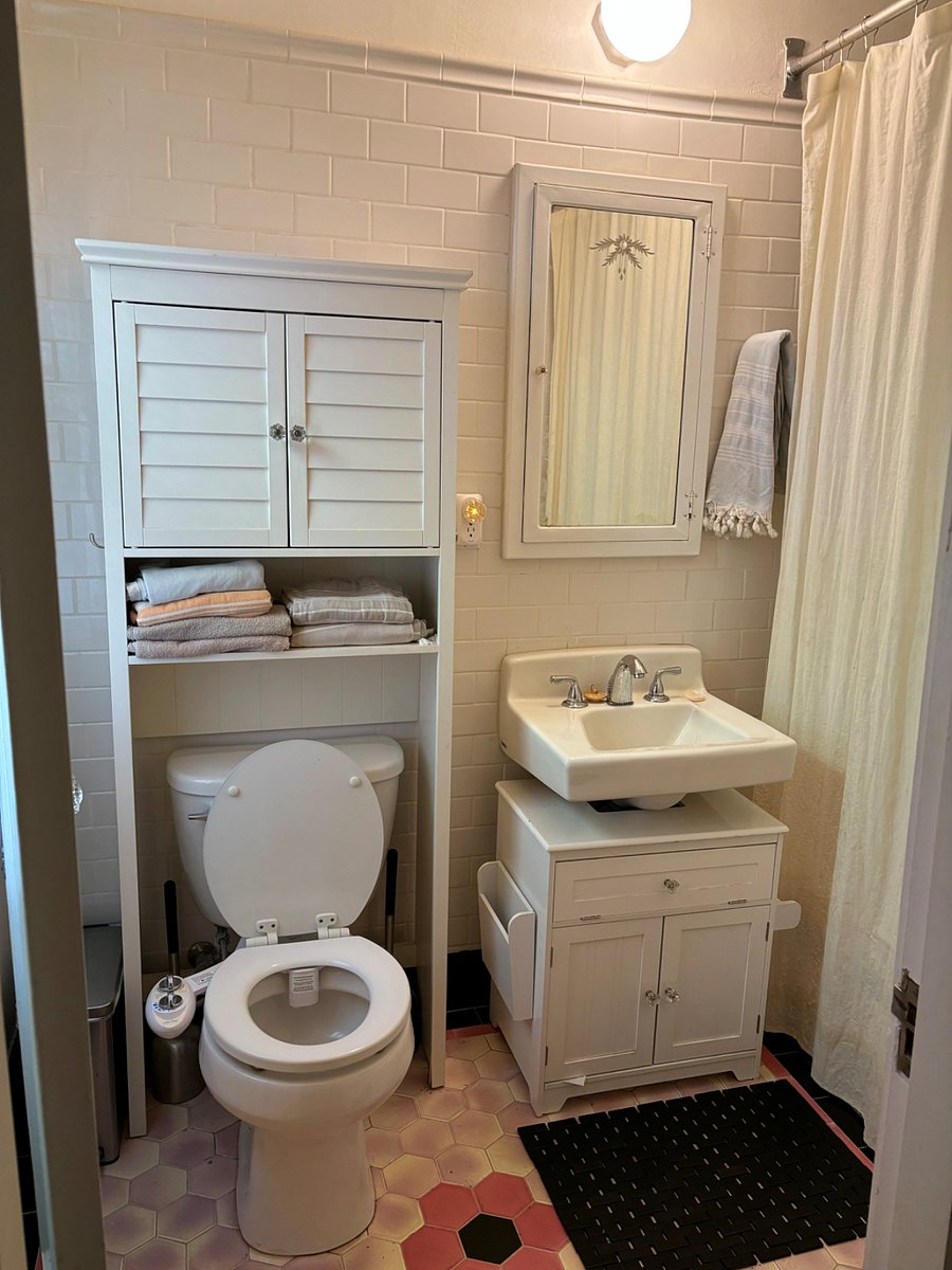 Furnished Finder property 748310_1 photo 17